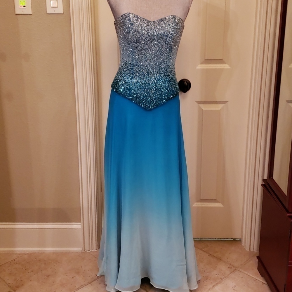 Evening gown/prom dress